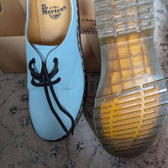 Men's Blue Leather Shoes - Picture 3 of 5